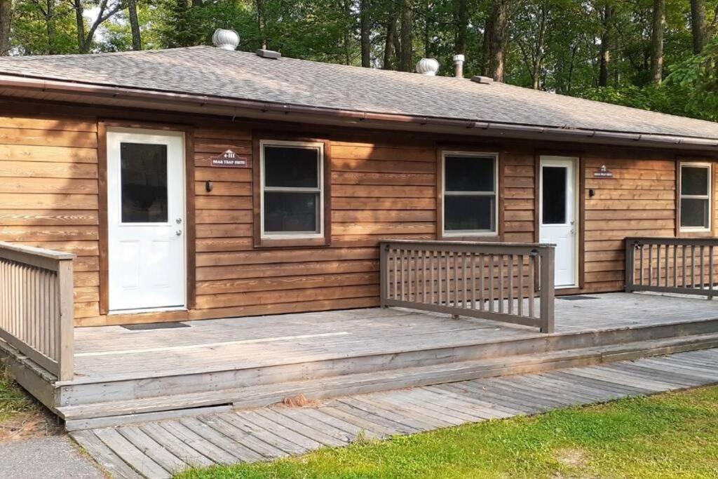 Saint Germain Black Bear Lodge-Bear Trap #3 المظهر الخارجي الصورة